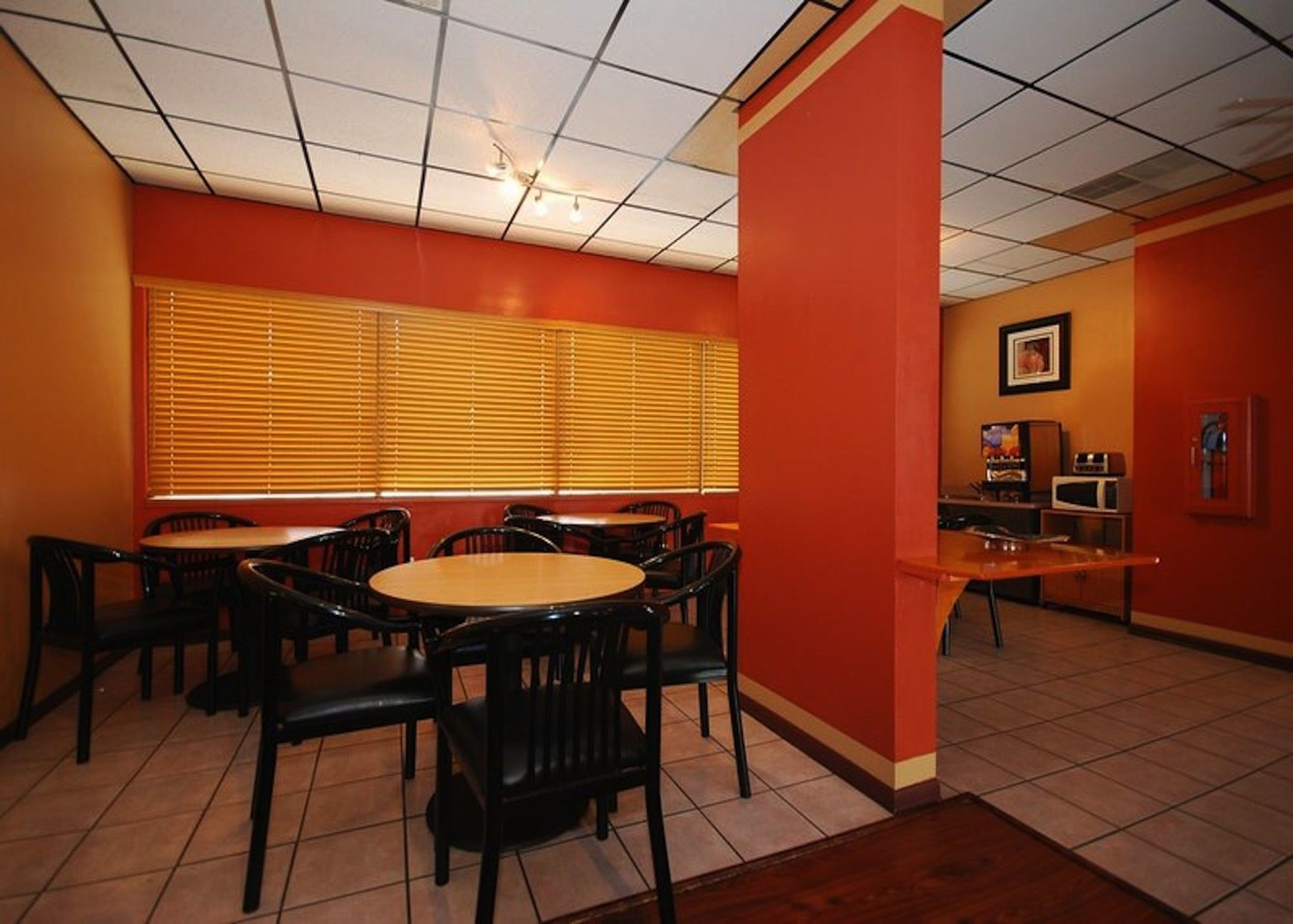 Best Western Santa Fe Amarillo Restaurant photo